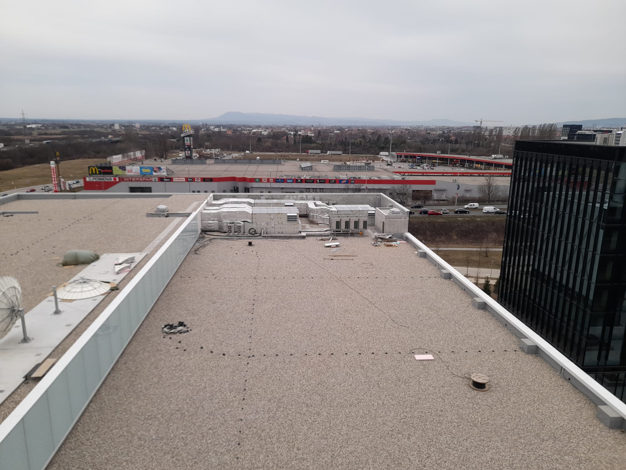 Komercijalne klime i VRF sustavi - RDM Klimatizacija