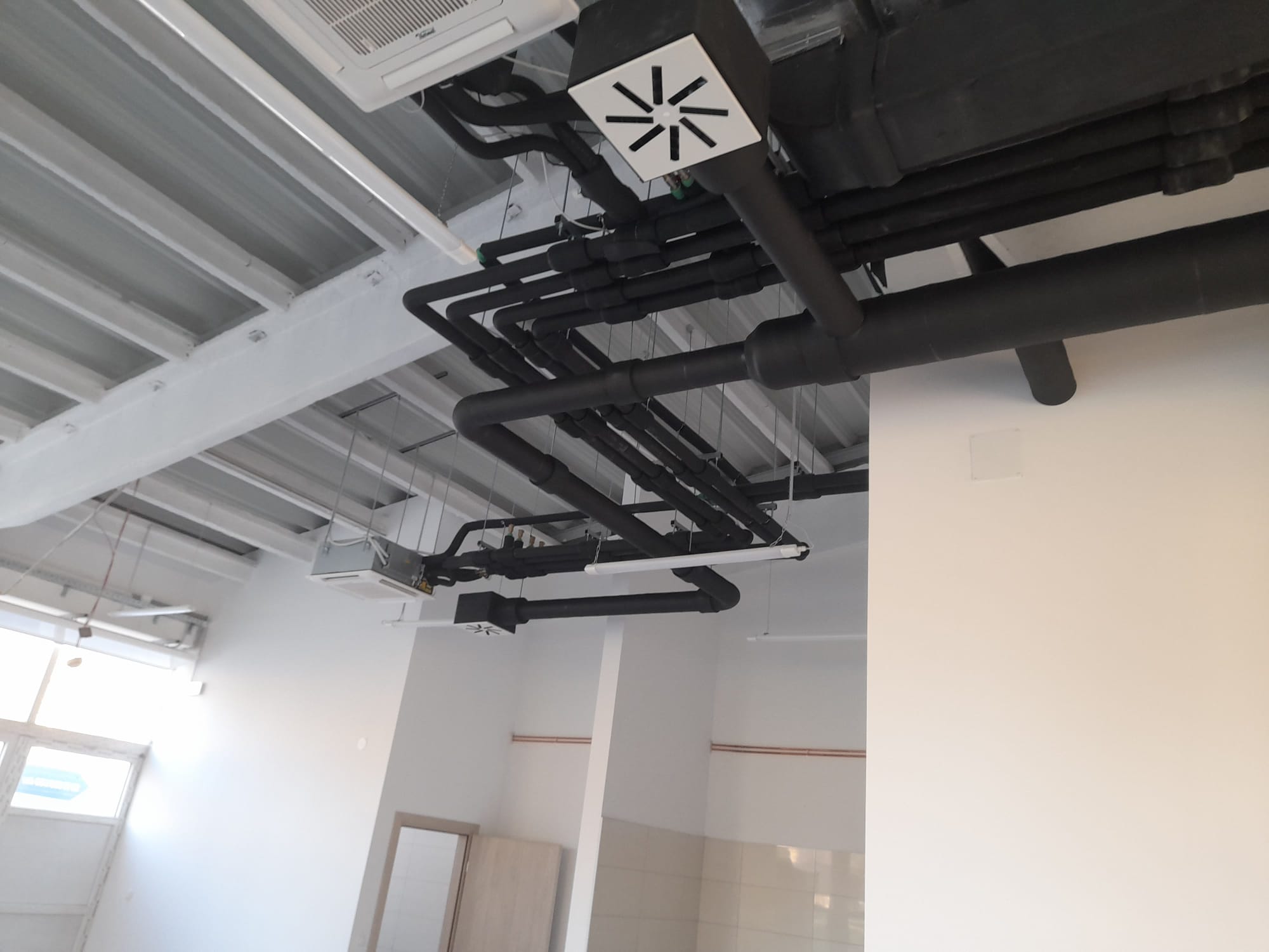 Komercijalne klime i VRF sustavi - RDM Klimatizacija